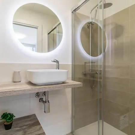 House Vinol 24 アパート